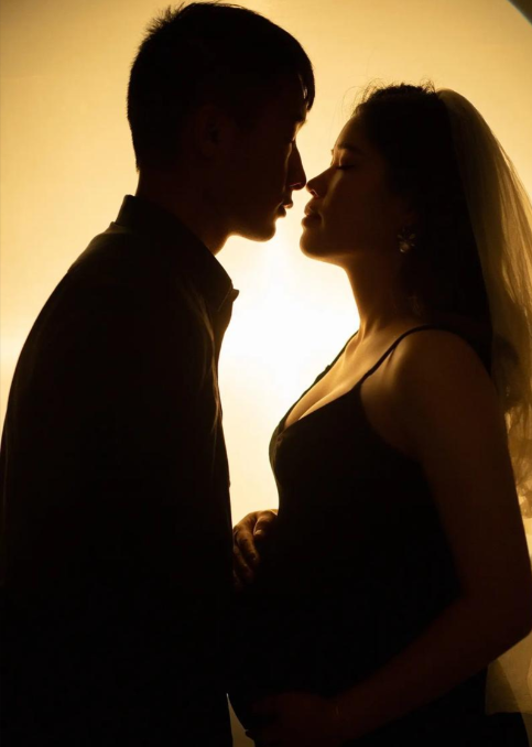 We Are in Love, so Why Can't We Be Together Till the End?